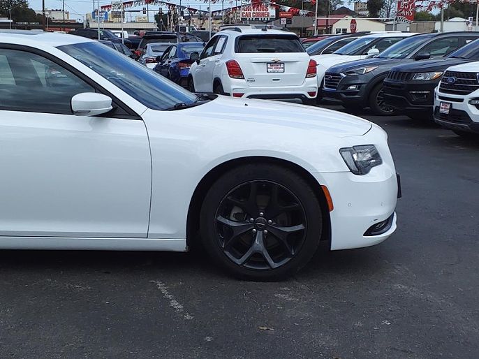 2022 Chrysler 300