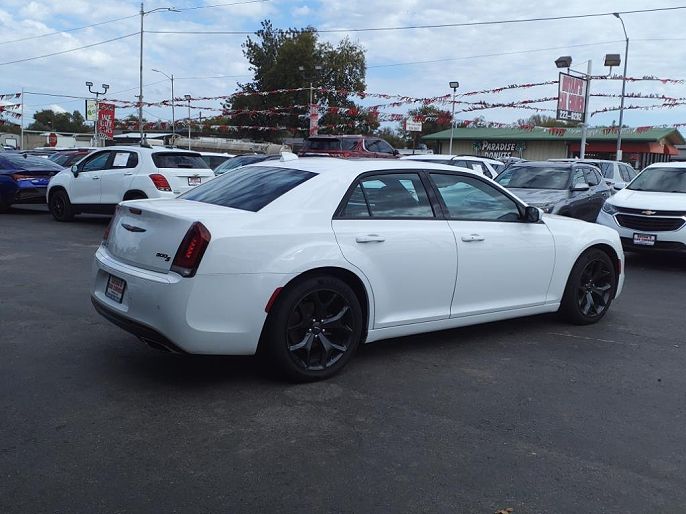 2022 Chrysler 300