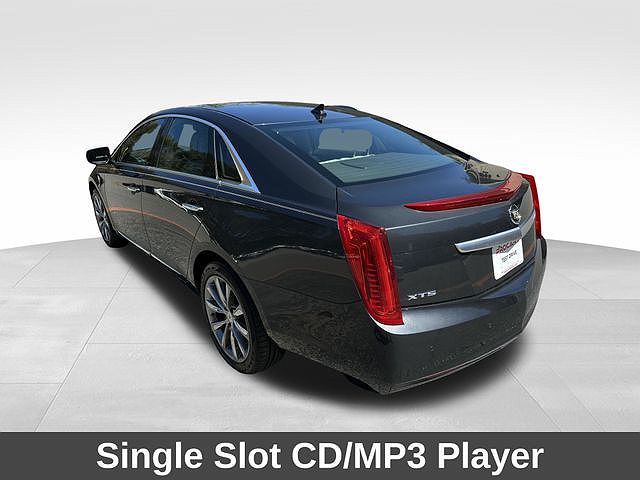 2013 Cadillac XTS Base image 2