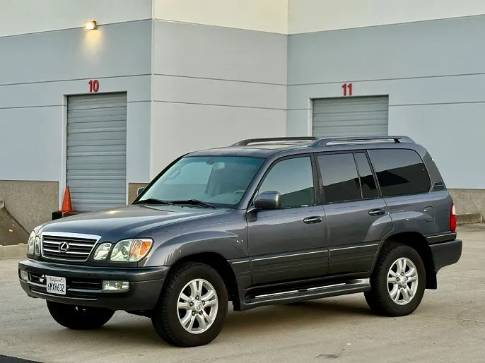 2004 Lexus LX