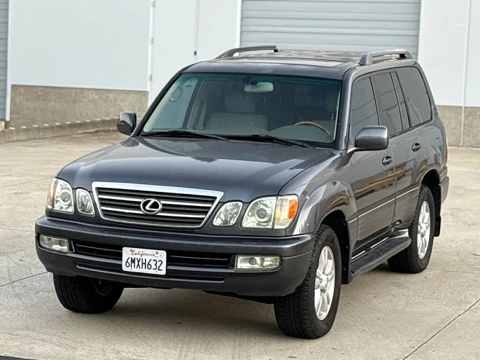 2004 Lexus LX