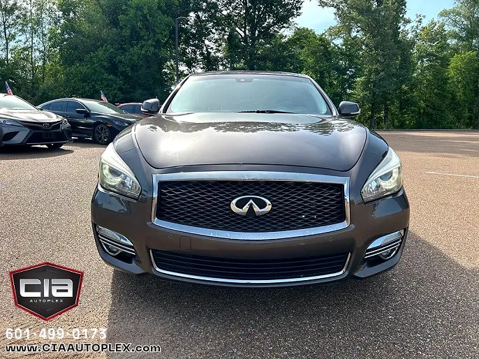 2016 Infiniti Q70