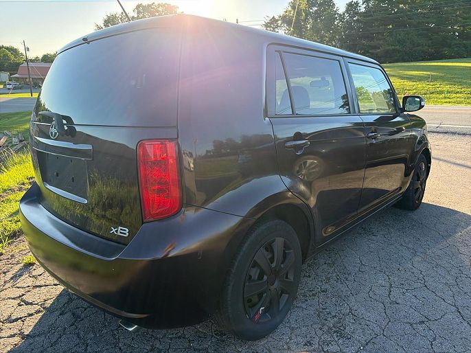 2009 Scion xB