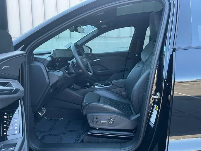 2025 Audi SQ6 e-tron