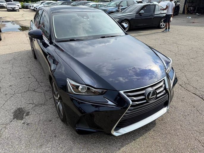 2018 Lexus IS