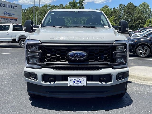 2025 Ford F-250