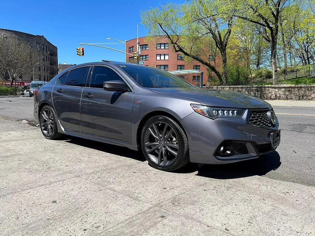 2018 Acura TLX A-Spec image 2