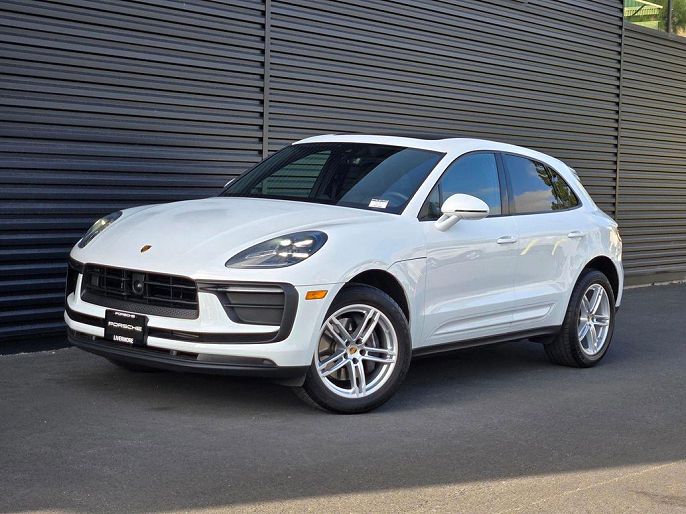2025 Porsche Macan