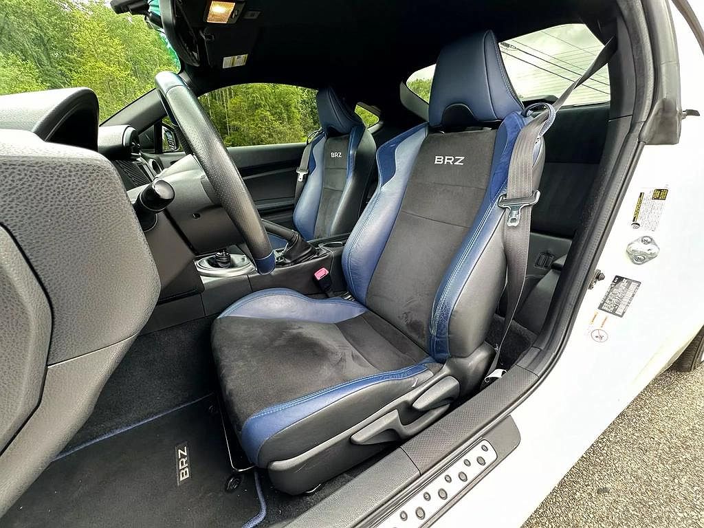 2015 Subaru BRZ Series.Blue image 15