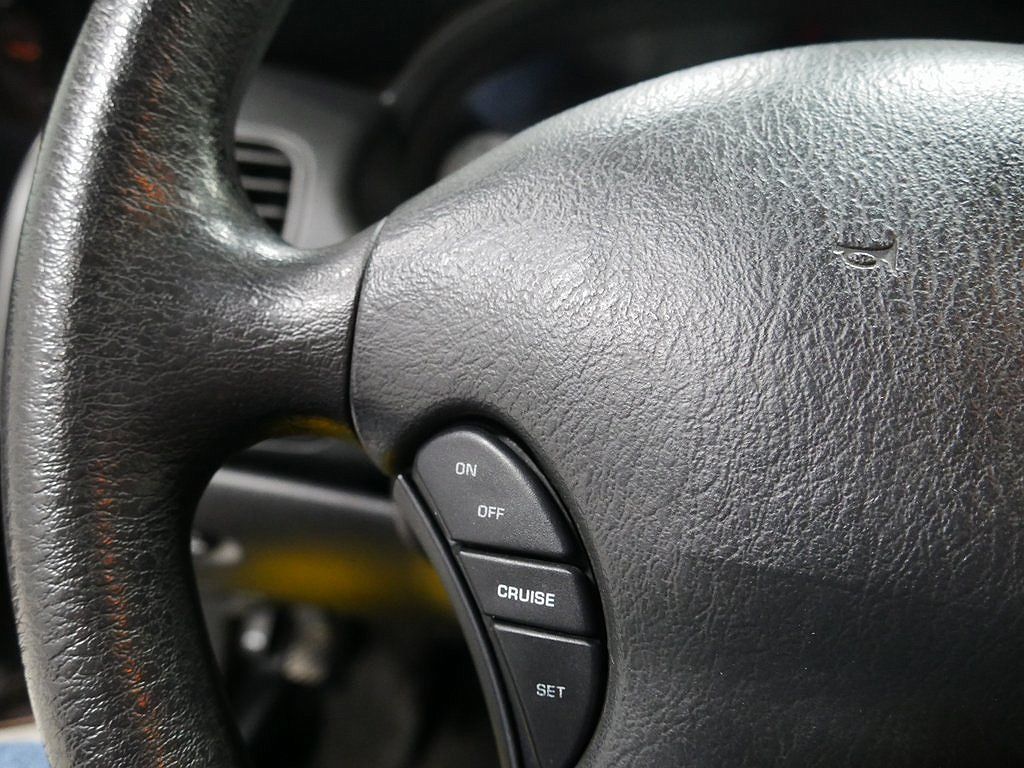 2004 Dodge Intrepid SE image 12