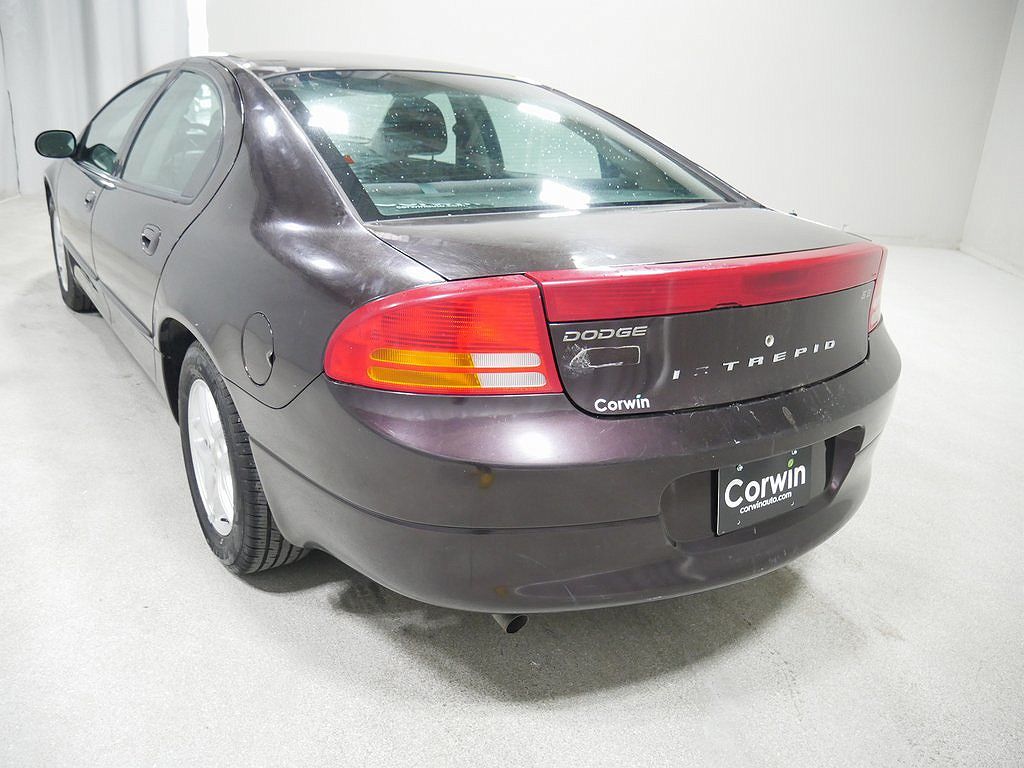 2004 Dodge Intrepid SE image 6