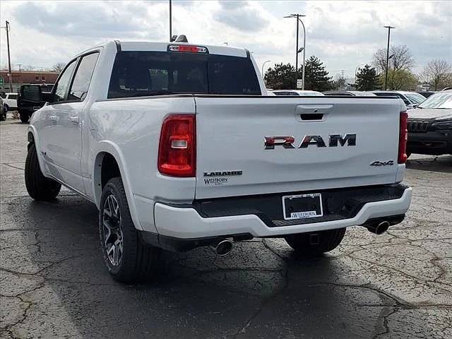 2025 Ram 1500 Laramie image 3