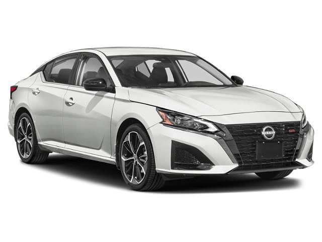 2025 Nissan Altima