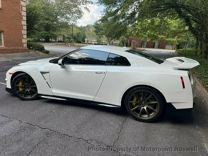 2024 Nissan GT-R