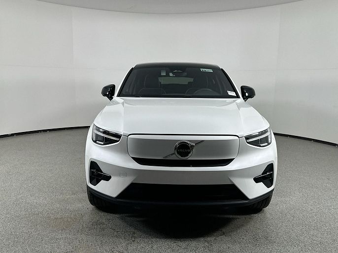 2024 Volvo C40
