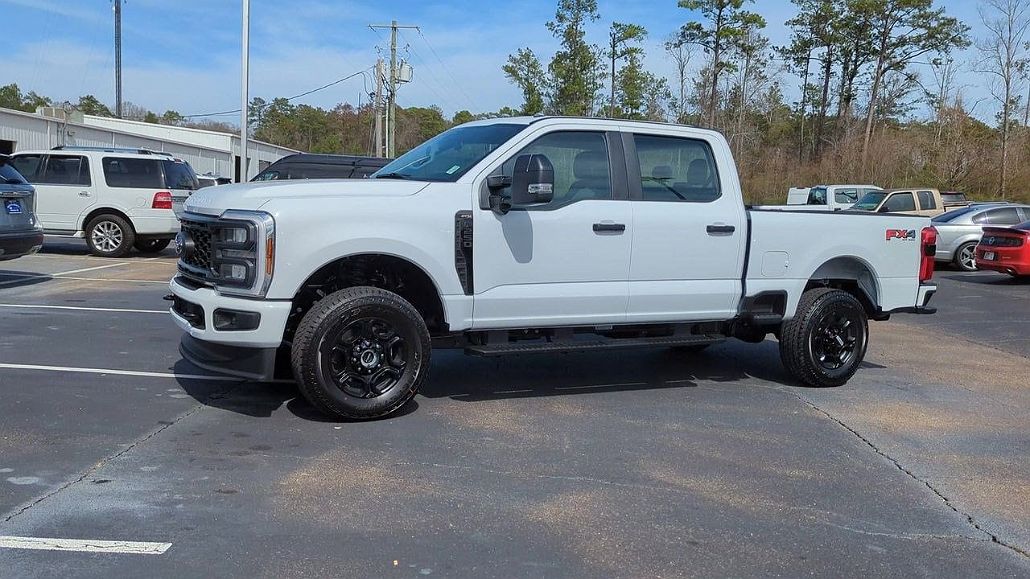 2024 Ford F-250 null image 3