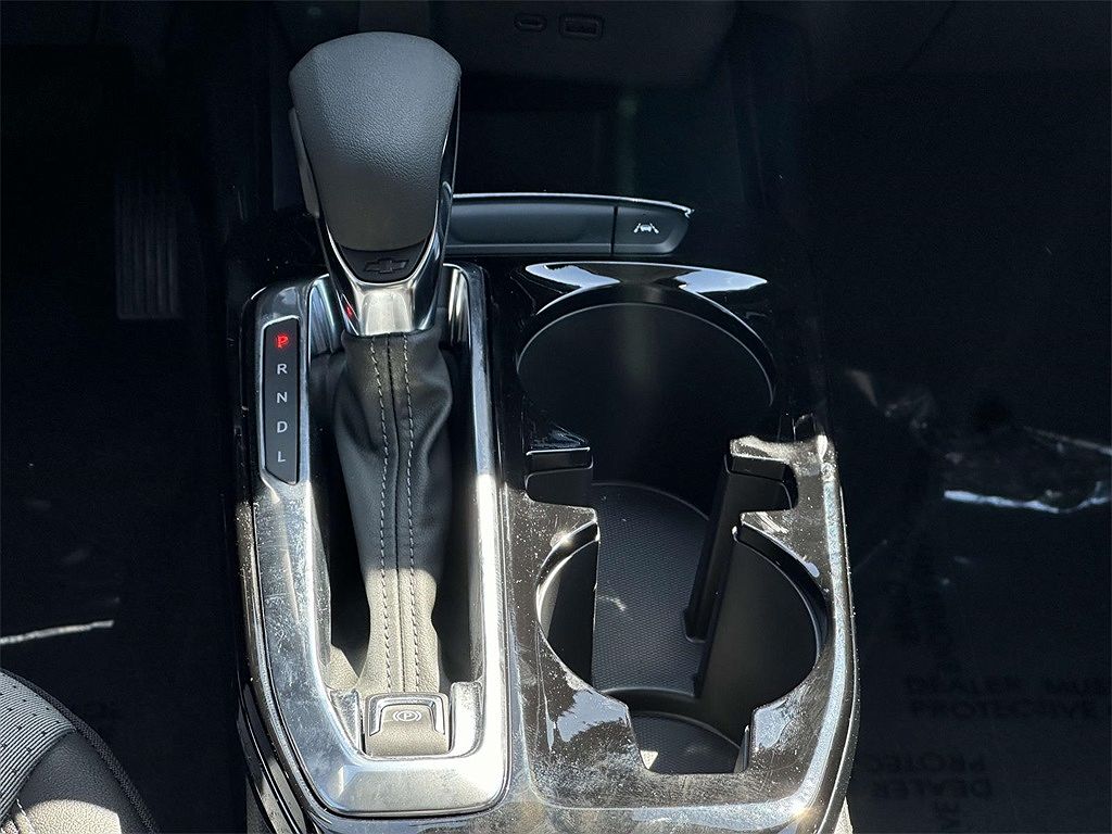 2024 Chevrolet Trax LT image 4