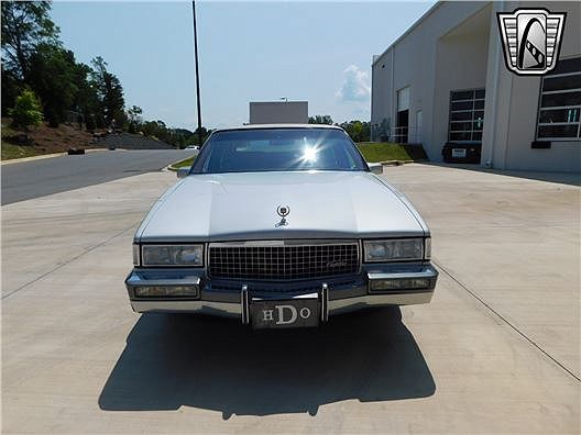 1989 Cadillac DeVille null image 2