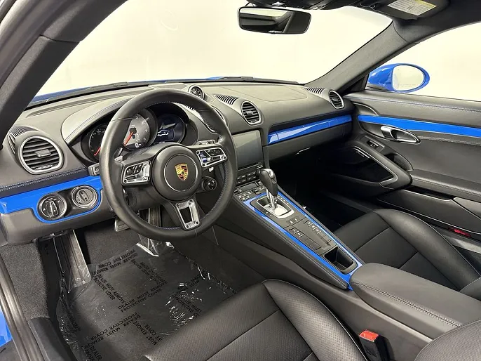 2023 Porsche 718 Cayman