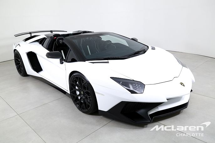 2016 Lamborghini Aventador