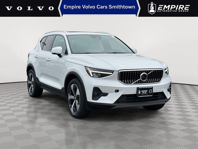 2023 Volvo XC40