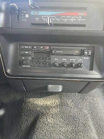 1990 Ford Bronco XLT image 11