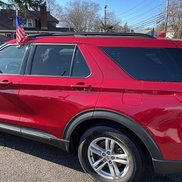 2020 Ford Explorer