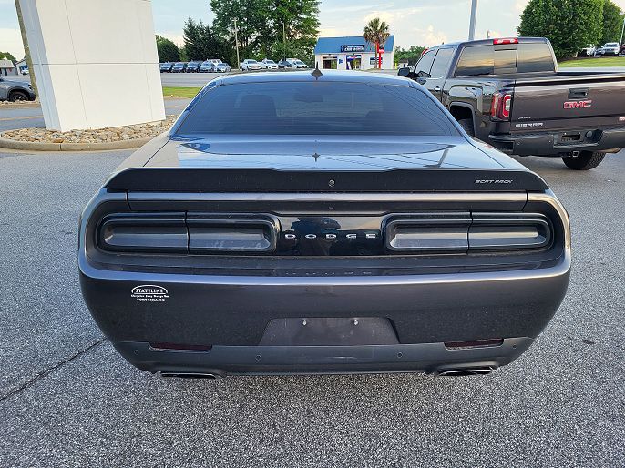 2022 Dodge Challenger