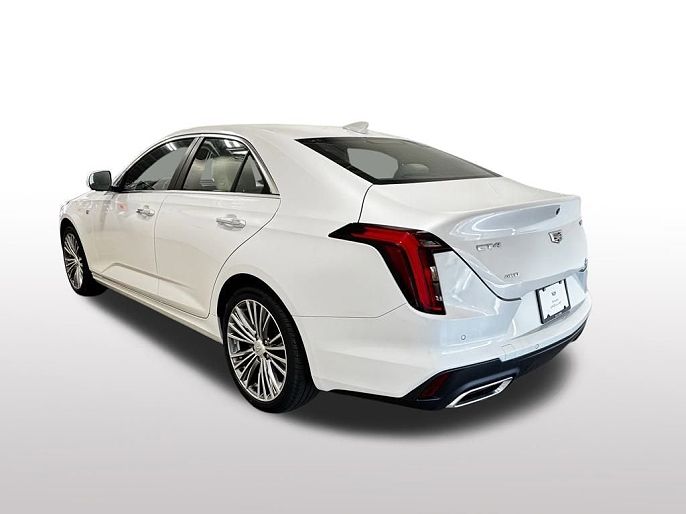 2025 Cadillac CT4