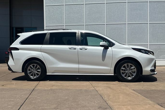 2024 Toyota Sienna