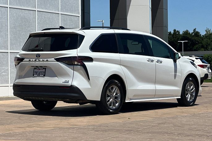 2024 Toyota Sienna