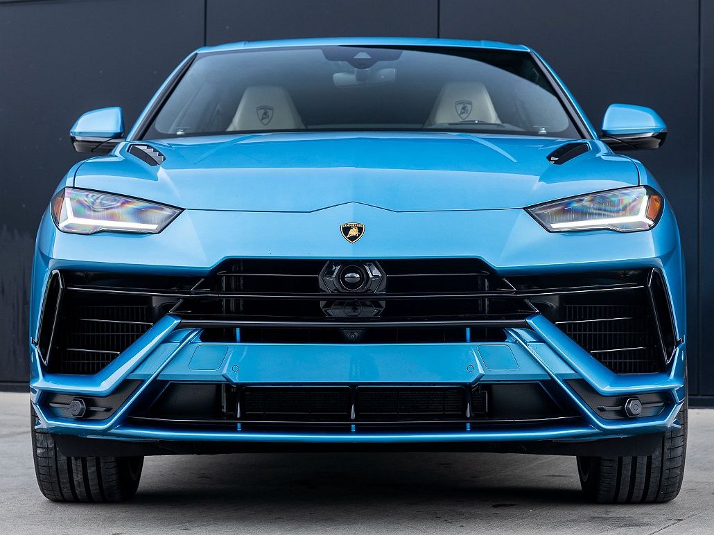 2023 Lamborghini Urus S image 3