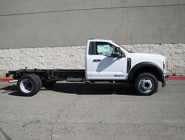 2024 Ford F-450 XL image 1