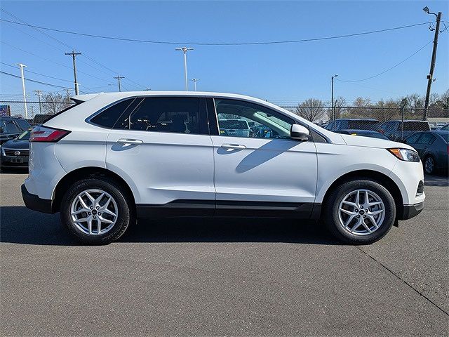 2023 Ford Edge