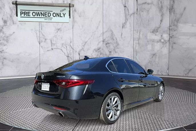 2017 Alfa Romeo Giulia