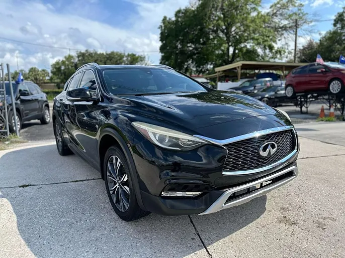 2017 Infiniti QX30