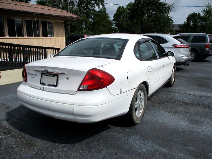 2000 Ford Taurus