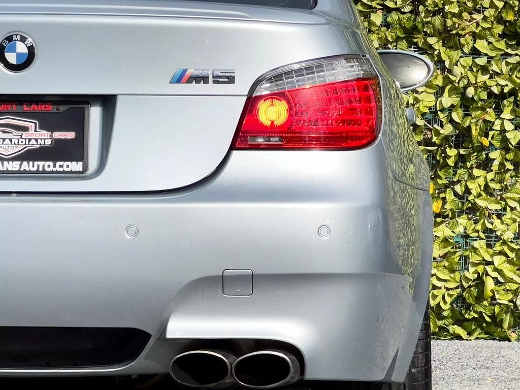 2006 BMW M5 null image 8