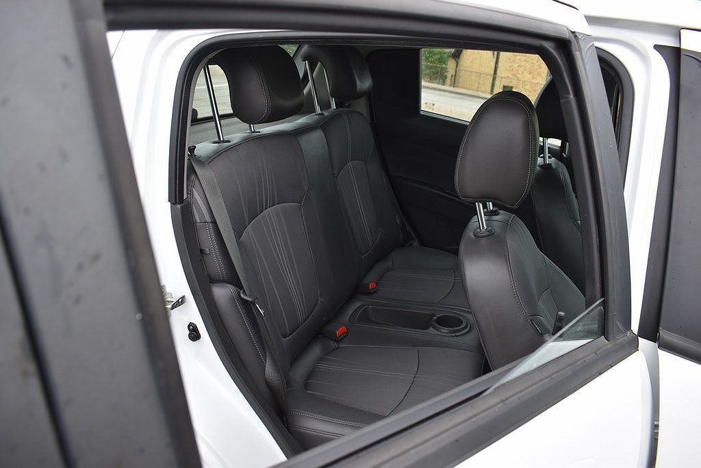2015 Chevrolet Spark LS image 4