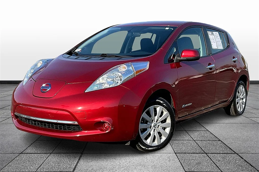 2015 Nissan Leaf S image 2
