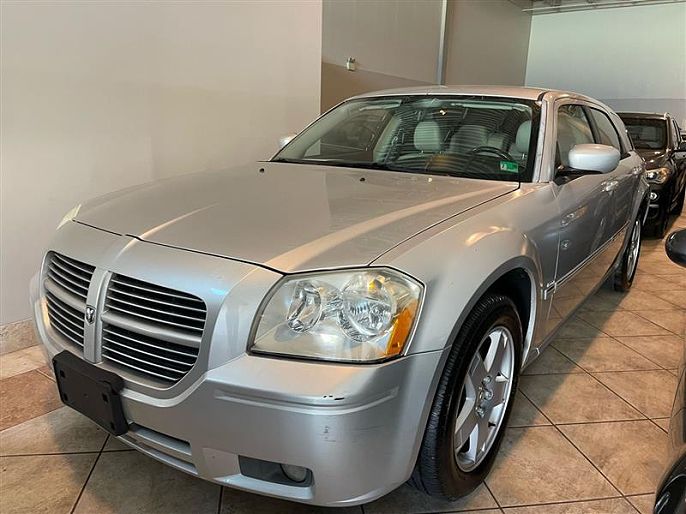2005 Dodge Magnum