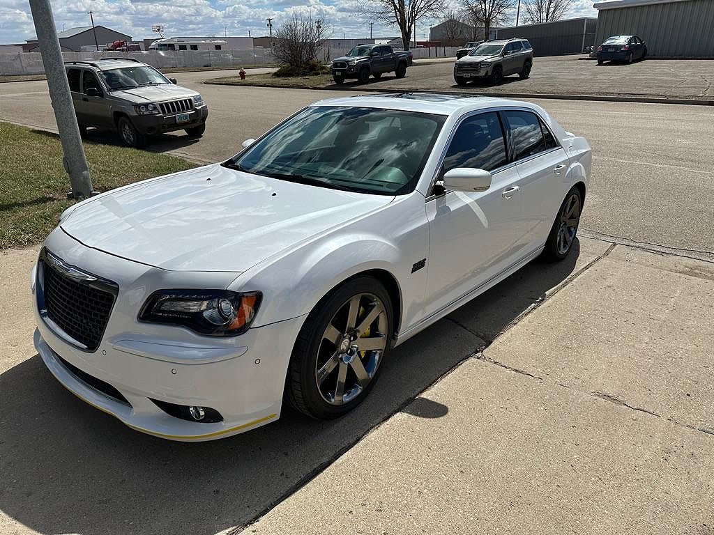 2012 Chrysler 300 SRT8 image 0