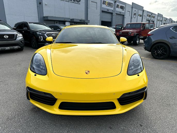 2018 Porsche 718 Cayman