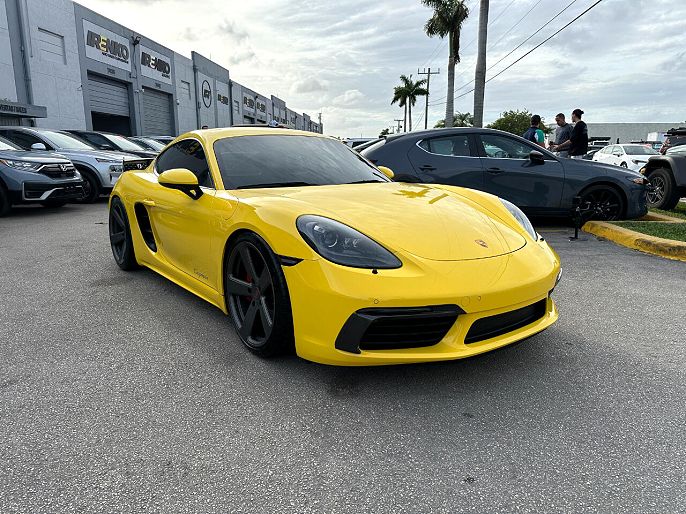 2018 Porsche 718 Cayman
