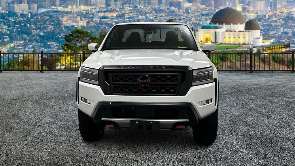 2024 Nissan Frontier PRO-4X image 1