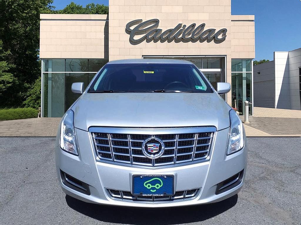 2015 Cadillac XTS Standard image 1