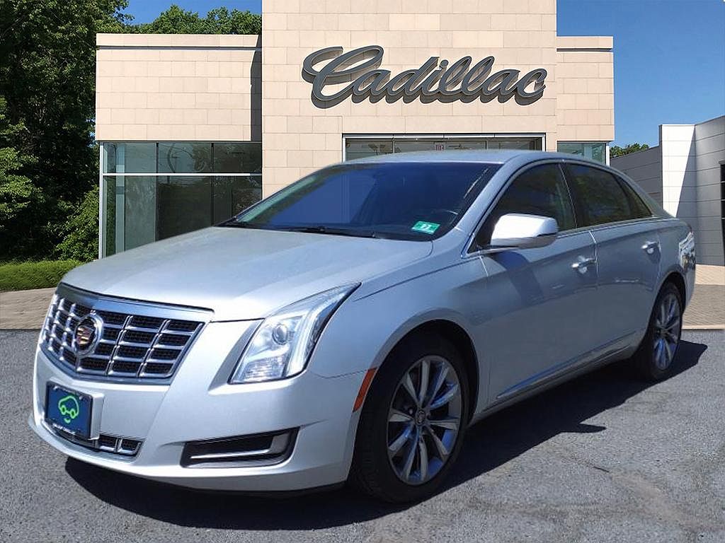 2015 Cadillac XTS Standard image 2