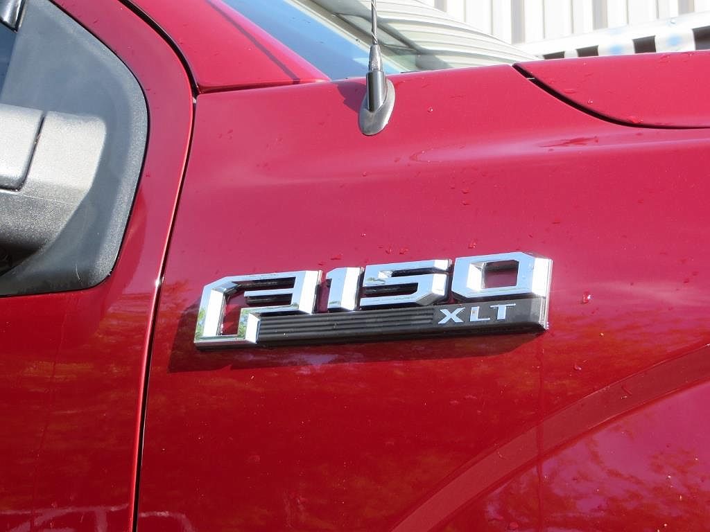 2015 Ford F-150 XLT image 8