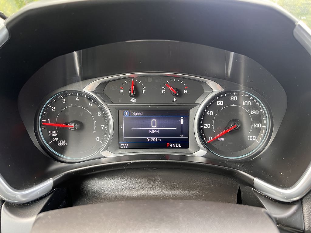 2019 Chevrolet Equinox LT image 10