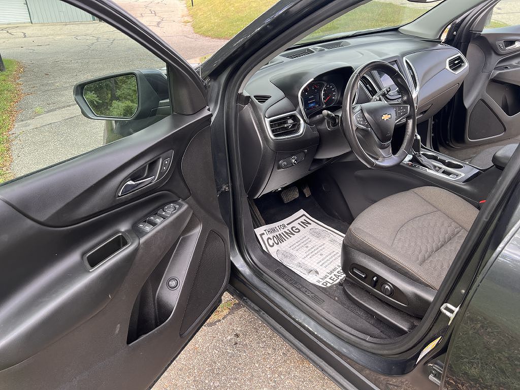 2019 Chevrolet Equinox LT image 8